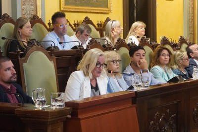 La regidora Gloria Rico, en representació de VOX, ha intervingut al Ple de l'Estat de la Ciutat..