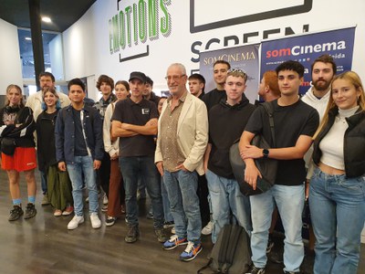 El productor Lluïs Miñarro, amb l'alumnat d'ECCIT avui a Screenbox..