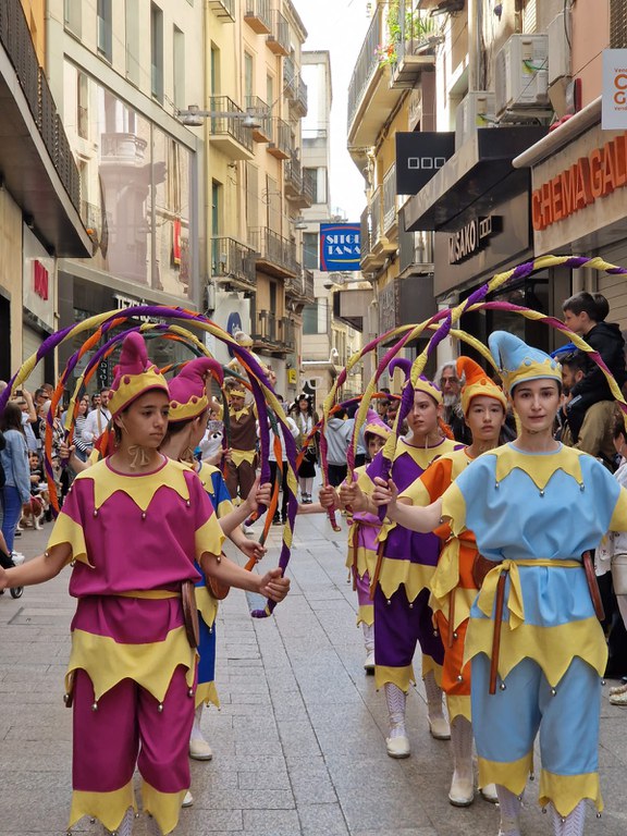 El Seguici de Sant Anastasi ha ompler el centre de Lleida de persones i colors