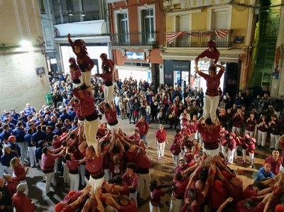 Les tres colles han fet uns últims pilars abans d'acabar la diada.