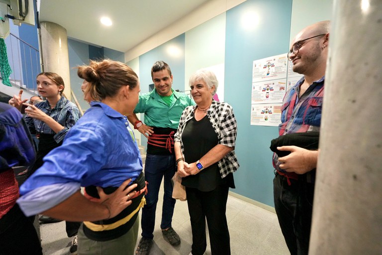 L'alcaldessa accidental, Carme Valls, ha assistit a l'assaig d'aquest divendres i ha animat als integrants del col·lectiu per a les properes cites castelleres