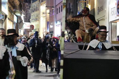 El recorregut ha estat des del c/ Pi i Maragall seguint pel carrer Magdalena, carrer Carme, plaça de la Sal, plaça Sant Joan i Paeria, carrer Major, ….