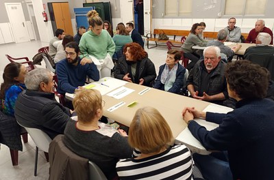 Un altre dels tallers participatius de l'Imaginem, la setmana passada, de la zona esportiva de Llívia..