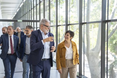 La ministra també ha pogut conèixer la reforma del Palau de Vidre.