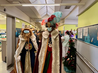 Els Reis d'Orient arriben a l'HUAV.