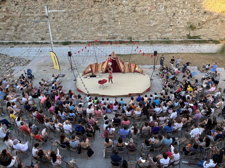 "Lullaby" va oferir un espectacle d'acrobàcies