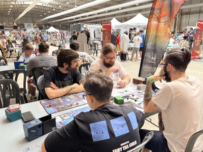Els jocs de taula i de rol també tenen una presència important a la fira.