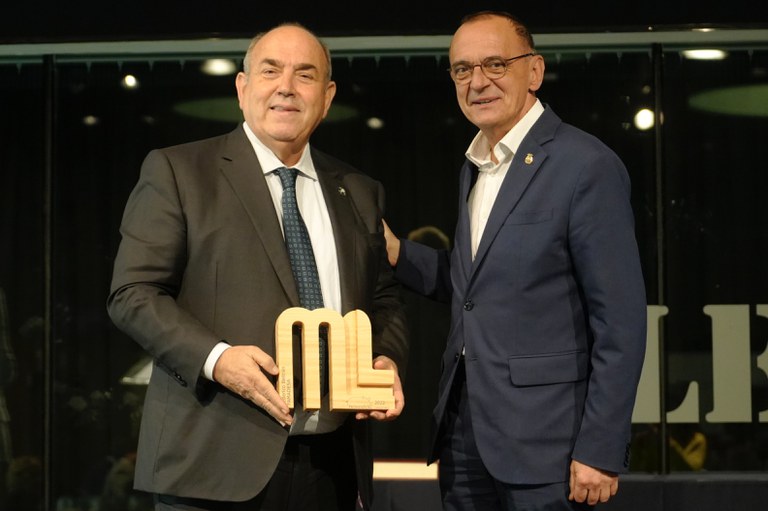 ©Mario Gascón - L'alcalde, Miquel Pueyo, ha participat en el lliurament dels XII Premis PronosPorc, que s'ha fet a la Llotja.