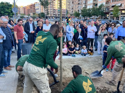verda i saludable que volem i fem palès el compromís de la Paeria amb una ciutat més sostenible i respirable”.