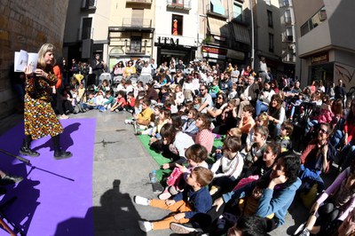 Narració de "Ai, ai els meus cabells" de Roser Capdevila. A càrrec de Mertxe París..