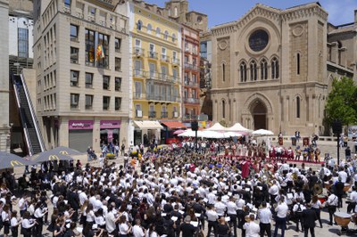 La plaça Sant Joan ha acollit el tradicional Concurs de Bandes