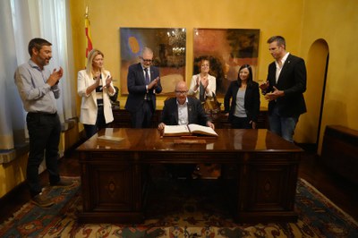 En el context previ a la inauguració de la Fira de Sant Miquel, el conseller d'Acció Climàtica, Alimentació i Agenda Rural ha visitat La Paeria i ha ….