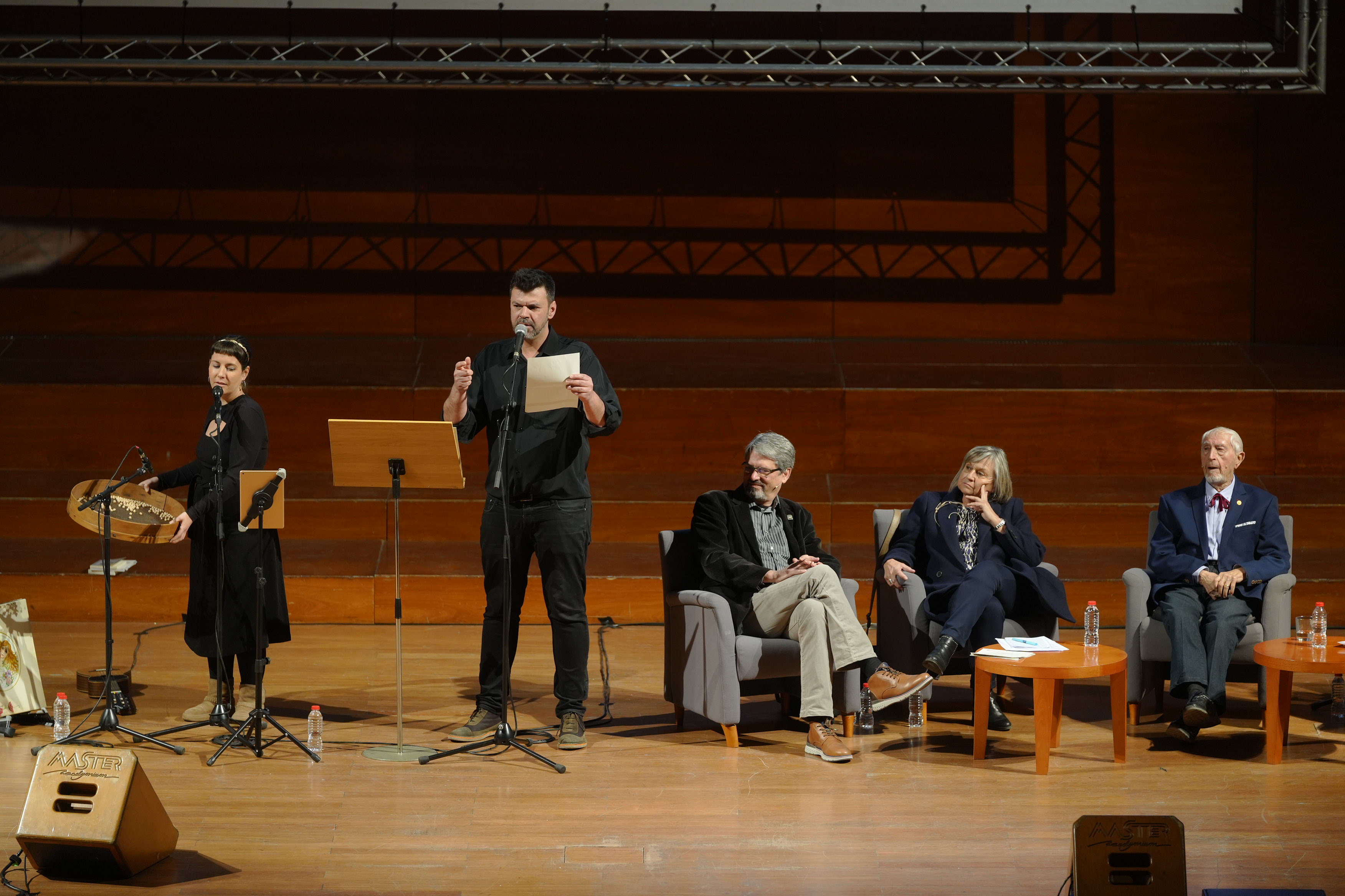 L'acte inaugural de l'Any Vallverdú va comptar amb interpretacions musicades de la seva obra