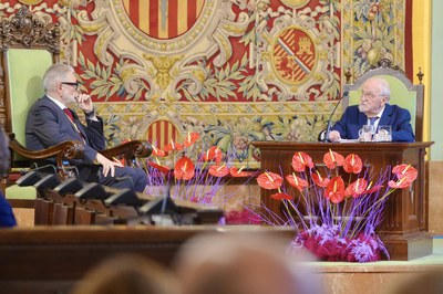 L'acte del pregó oficial de la Festa Major de Lleida s'ha recuperat al Saló de Sessions de la Paeria...