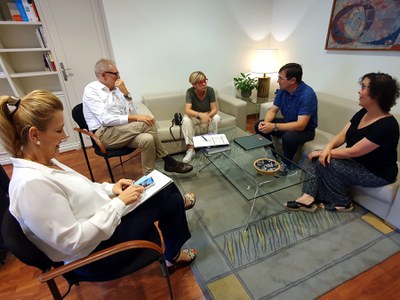 Un moment de la trobada amb la junta veïnal.