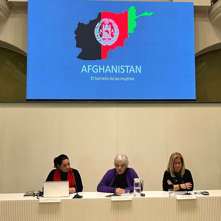 La periodista i activista, Khadija Amin, ha donat testimoni de la vida de les dones a l'Afganistan