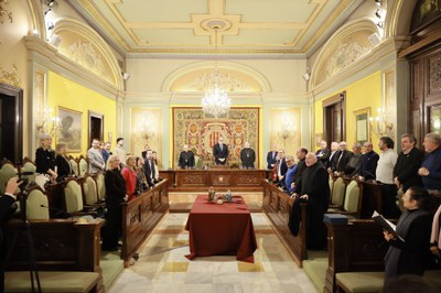El Saló de Plens de la Paeria ha acollit aquest vespre l’Obertura del Cicle de Nadal 2024, organitzat per l’Agrupació Ilerdenca de Pessebristes i l’Ajuntament de Lleida.