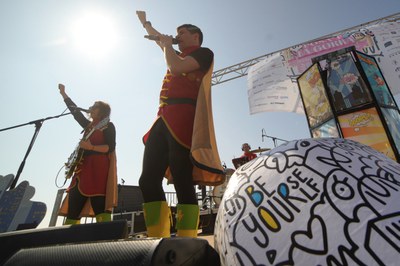 El grup d'animació Els Superherois han actuat a l'escenari principal dinamitzant la festa.