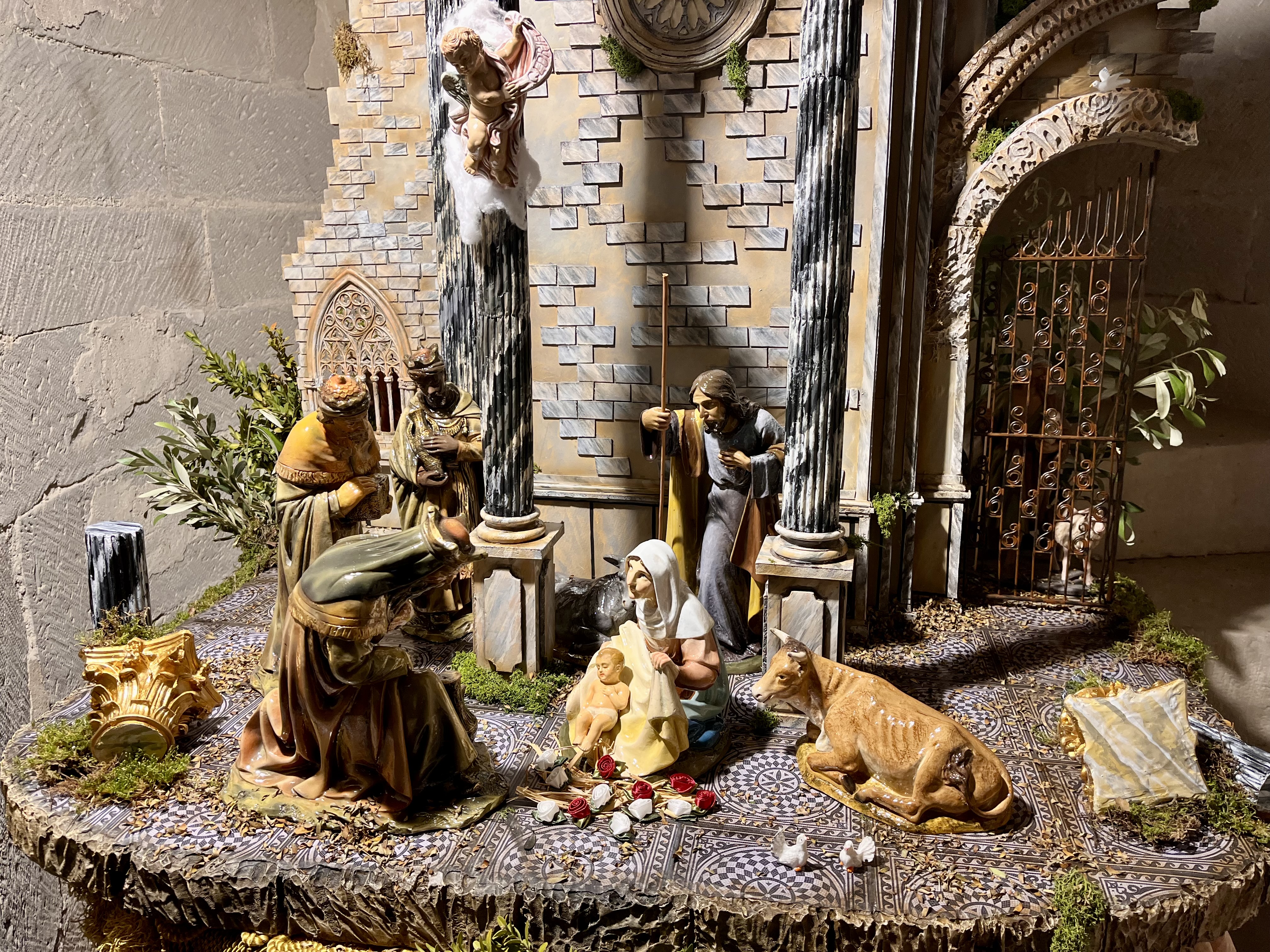 Les figures del pessebre és la primera vegada que s’exposen i són de ceràmica, de fa més de 60 anys