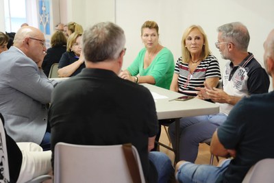 La trobada ha tingut lloc al local social del barri de la Zona Alta.