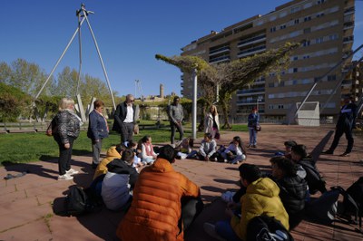 El paer en cap recorre bona part del barri amb l’objectiu de detectar necessitats de millora i avançar en l’urbanisme de proximitat o la seguretat vi….
