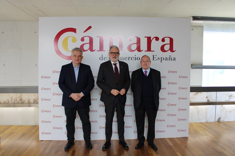 Jaume Saltó, Fèlix Larrosa i José Luis Bonet, a la seu de la cambra de comerç espanyola