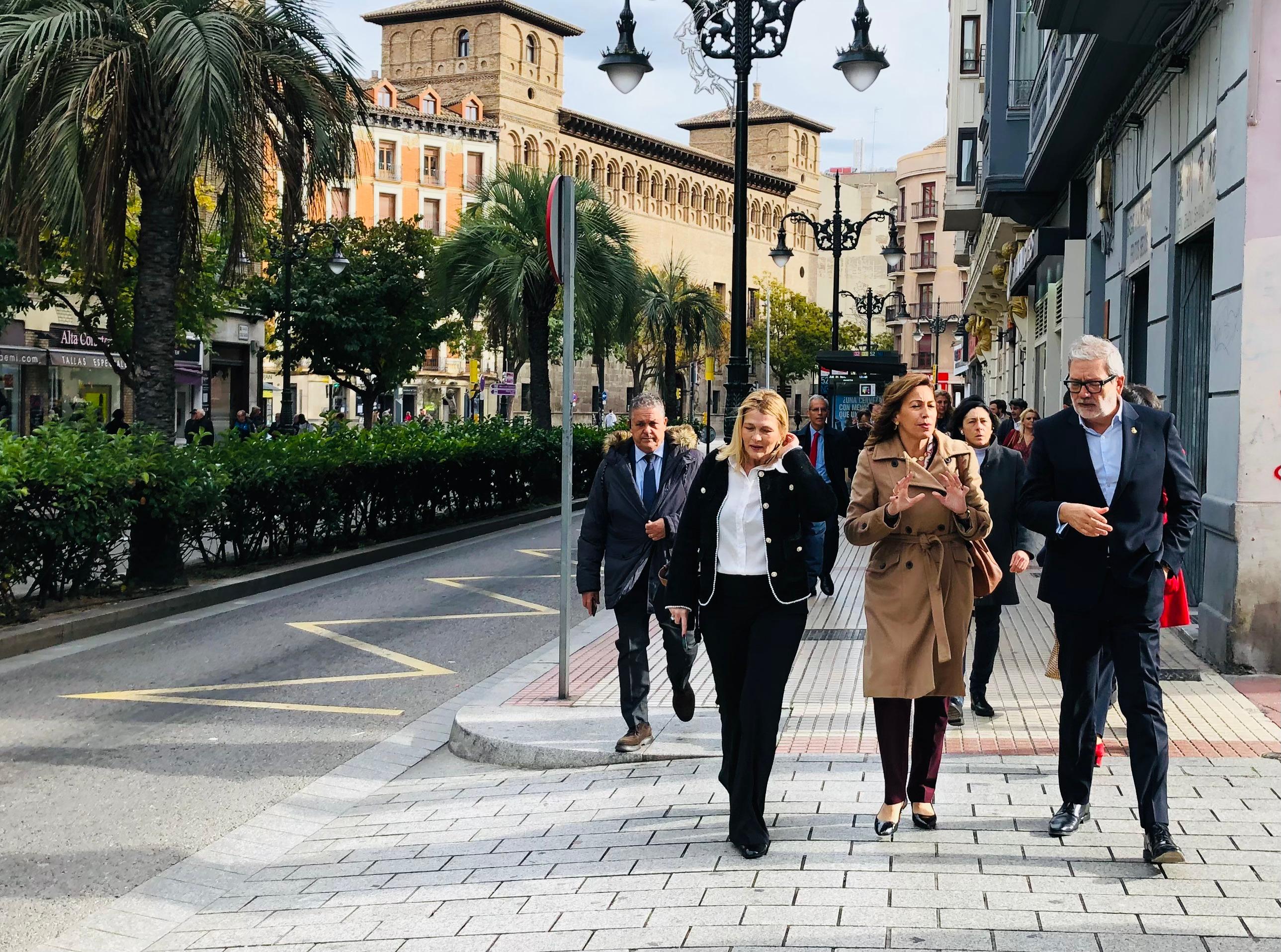 Iglesias i Larrosa, amb l'alcaldessa de Saragossa, Natalia Chueca