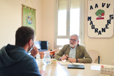 Una altra de les visites d'avui, amb un ciutadà del barri.