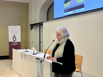 La tinenta d'alcalde Carme Valls durant la seva intervenció a "De Lleida a Mauthausen 2025".