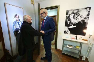 L'alcalde Larrosa ha visitat aquesta tarda Joaquín Ureña per agrair-li que enguany sigui el pregoner de la Festa Major de Lleida..