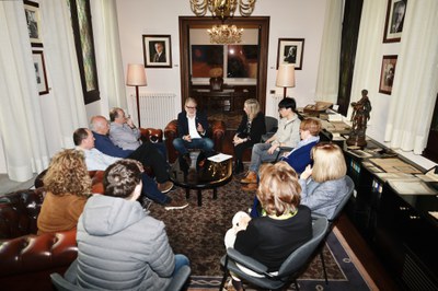 L'alcalde Larrosa ha mantingut una trobada amb els representants de la família.