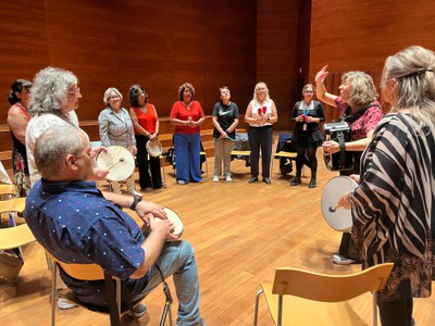 Les sessions de musicoteràpia del projecte "Vincle sonor" es fan a l'Auditori Municipal Enric Granados.