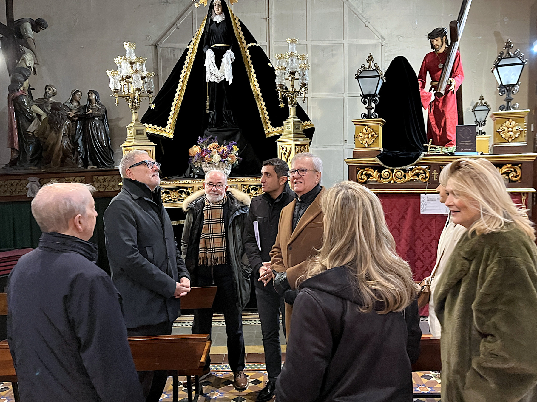 L'església acull els passos de Setmana Santa de la Congregació