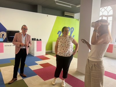 La junta directiva de l’associació empresarial Ap! Lleida ha visitat avui l'espai per conèixer les eines tecnològiques que ofereix.
