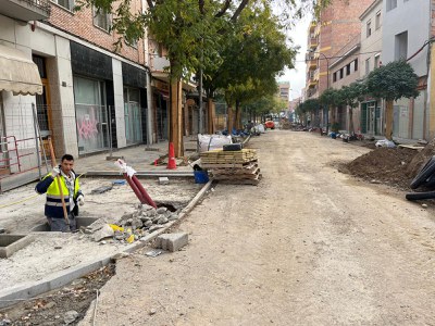 Està previst que les obres al carrer Hostal de la Bordeta acabin a finals de desembre.