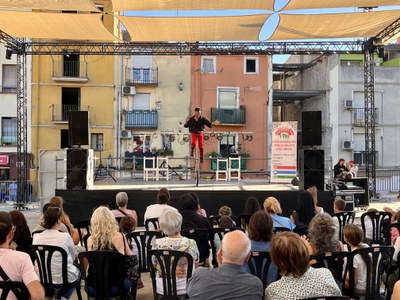 "Àfrica en escena" a la plaça del Dipòsit.