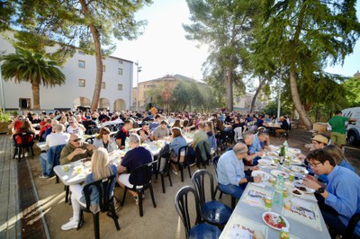 Panoràmica de l'esmorzar organitzat per la Fecoll..