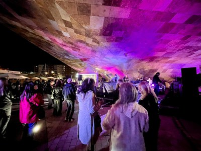 Inauguració de la 13a Festa del Vi, a la plaça de la Llotja.