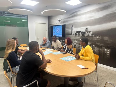 El regidor de Cooperació, Jackson Quiñónez, ha explicat que aquesta iniciativa, oberta a tots els públics, pretén ser un aparador del treball que des….