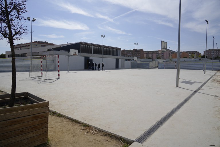 Pel que fa a les obres, cal recordar que l’Ajuntament de Lleida, a més de la cessió del solar, s’encarrega de les obres d’urbanització de l’entorn