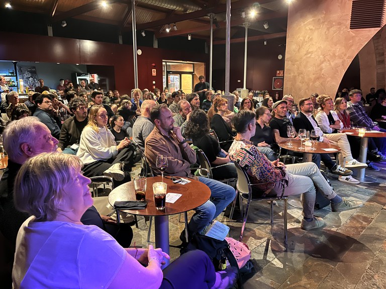 Públic durant la Nit de Premis, al Cafè del Teatre