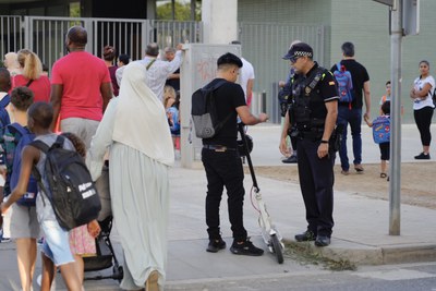 La Guàrdia Urbana reforça la seva presència a l’entorn dels centres educatius amb motiu de l’inici de curs.