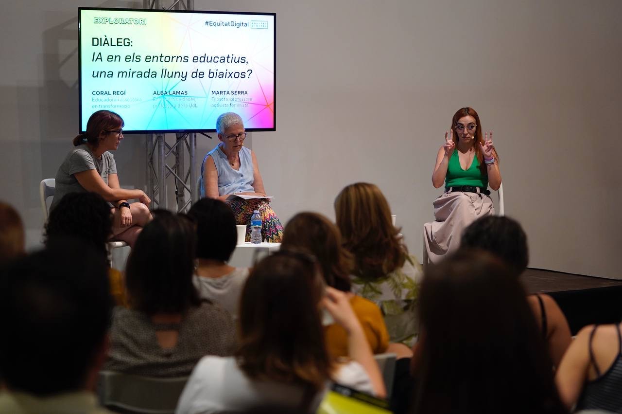 El debat va ser un espai en el qual es va abordar el repte des de diverses perspectives: educativa, tecnològica i ètica