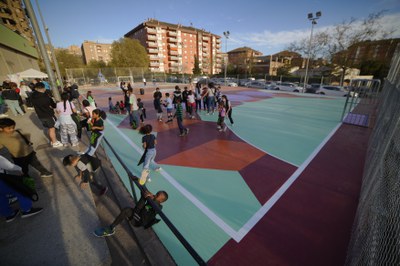 La Mariola ha estrenat pista poliesportiva del projete 40x20: Art. Esport. Comunitat..