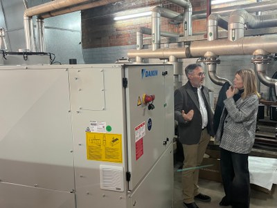 El nou sistema de climatització permetrà un estalvi energètic i econòmic i millorar el confort tèrmic.