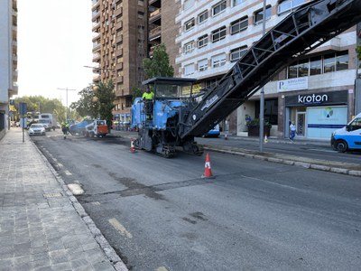 Les obres de reposició del paviment conclouran avui.