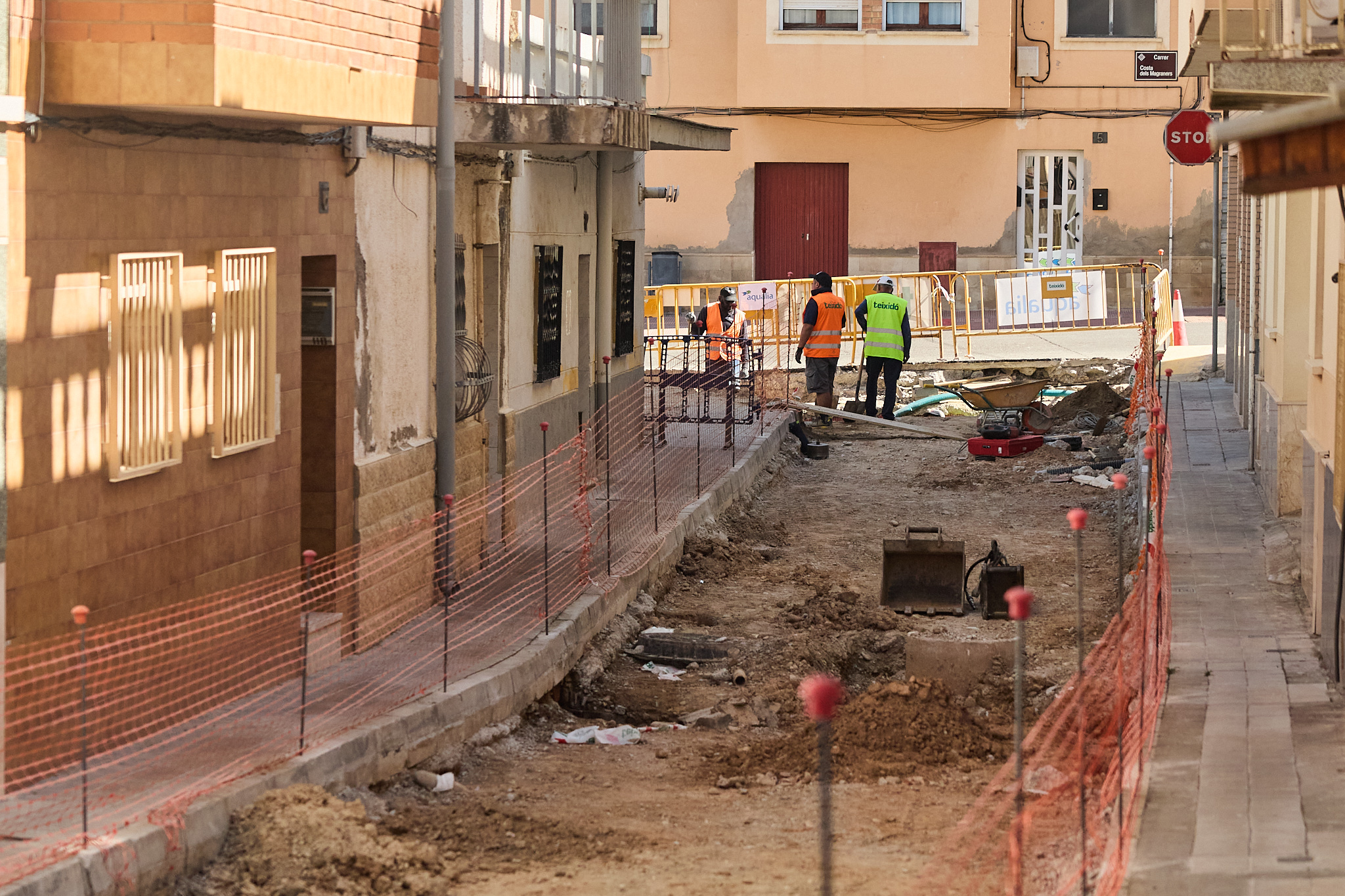 Vista del carrer Reial, on s'està actuant