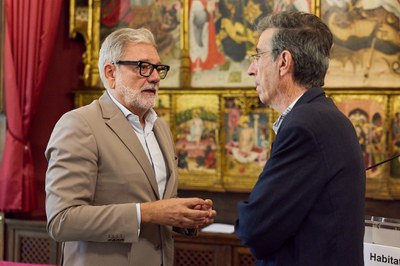 Larrosa i Puy conversen després de l'acte.