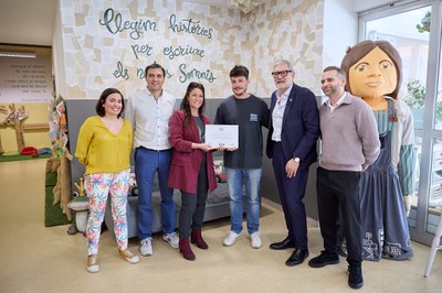 El cantant Miki Nuñez ha visitat avui les escoles Ciutat Jardí i Francesco Tonucci jornada per compartir música, proximitat i el valor d’una alimenta….