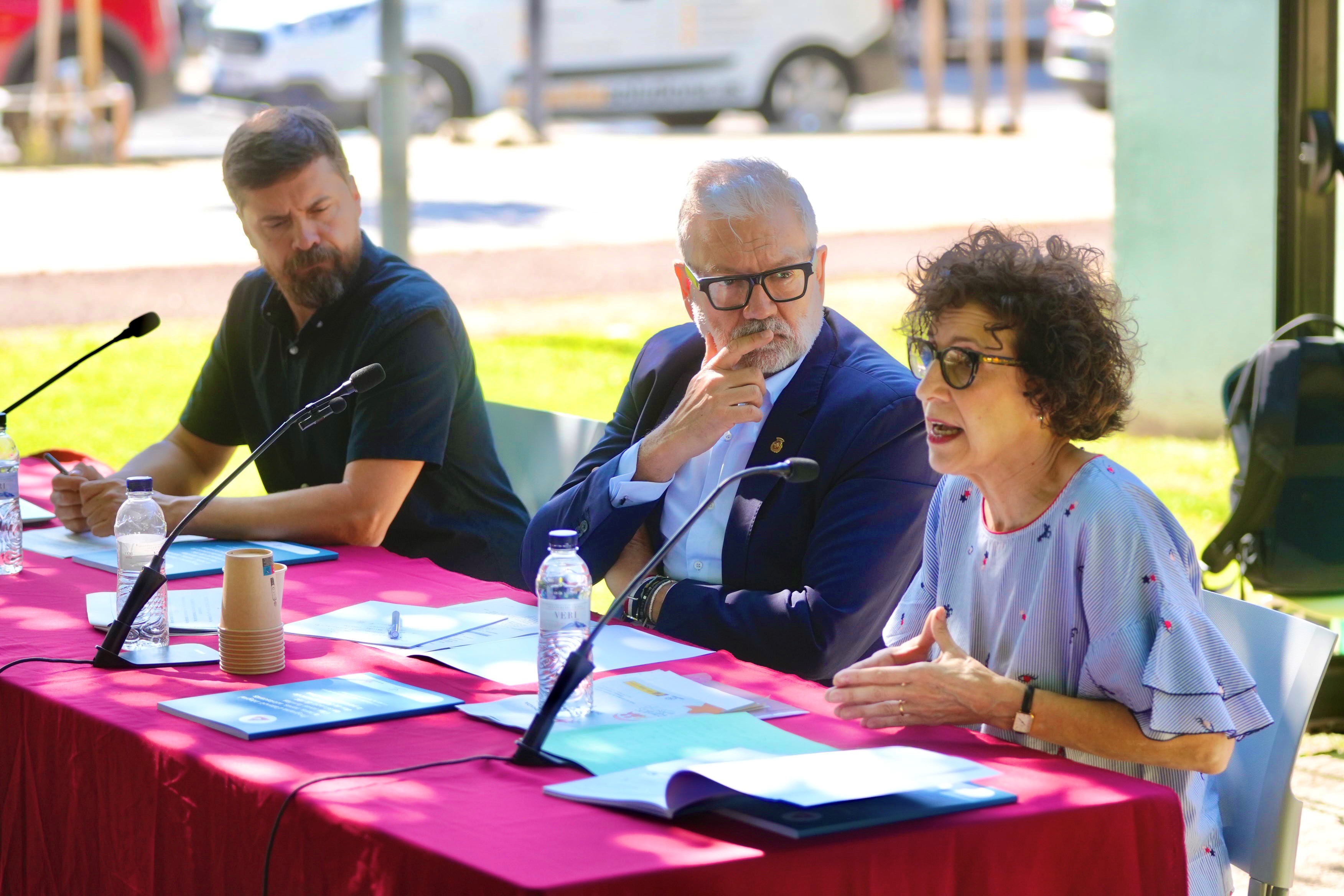 Maria Àngels Balsells ha explicat la participació i l'aportació de la UdL en el nou model d'atenció a la infància i l'adolescència.